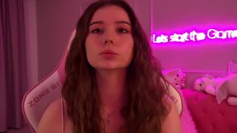 Snapshot of dianabecker chatting on February 23, 6:23 pm Diana online show from February 23, 6:23 pm