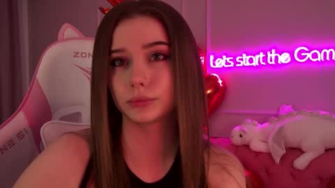 Snapshot of dianabecker chatting on February 10, 10:40 pm Diana online show from February 10, 10:40 pm