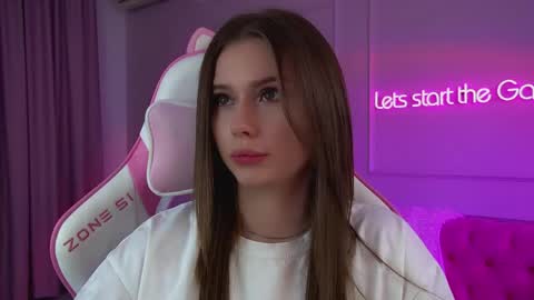 Diana online show from March 19, 6:24 pm