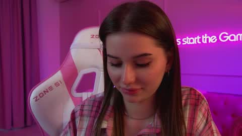 Diana online show from May 19, 2:07 am