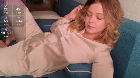 Snapshot of dianaholiday chatting on September 20, 12:52 pm Olga online show from September 20, 12:52 pm
