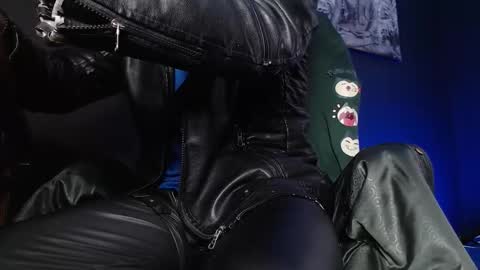 DICAPRIO online show from February 7, 5:49 pm