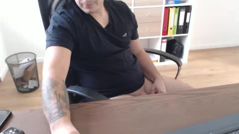 dickeeier96 online show from October 29, 12:51 pm