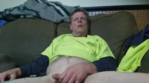 Snapshot of dickfitzwell123 chatting on December 3, 2:11 pm dickfitzwell123 online show from December 3, 2:11 pm