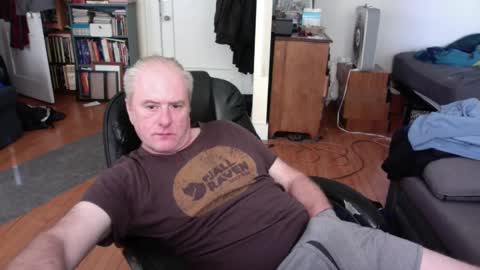 Snapshot of dickflasher5 chatting on January 28, 7:10 pm Richard Fleischer online show from January 28, 7:10 pm