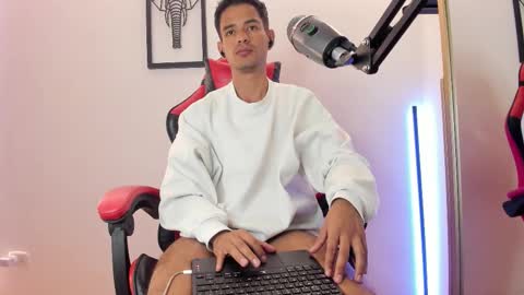 Diego lat online show from September 29, 11:26 pm