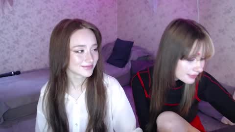 Hi im Alice 3 Im usualy online 03-10 or 17-21 UTC0 online show from March 7, 5:51 am