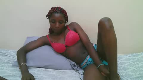 Dijah online show from November 21, 8:34 am