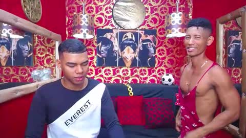 Snapshot of dilanpein chatting on February 10, 7:17 pm dilanpein online show from February 10, 7:17 pm