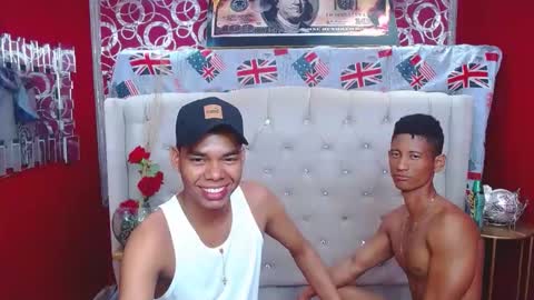 Snapshot of dilanpein chatting on February 8, 7:16 pm dilanpein online show from February 8, 7:16 pm