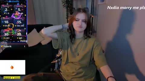 Snapshot of dilara_xbaby chatting on September 18, 2:32 pm Dilara online show from September 18, 2:32 pm
