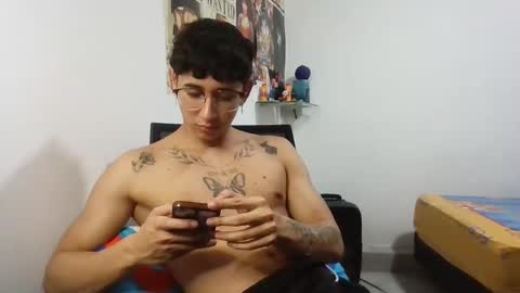 dillom420 online show from January 31, 4:03 am