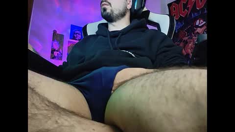 Snapshot of dimas22222 chatting on February 3, 1:41 am dimas22222 online show from February 3, 1:41 am