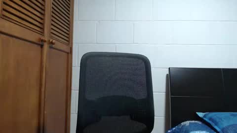 Dimitri online show from February 11, 5:11 am