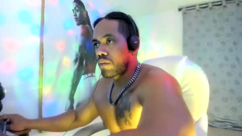 Snapshot of dimitry_muscle chatting on January 26, 6:07 am dimitry kyle mucle online show from January 26, 6:07 am