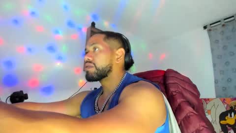 dimitry kyle mucle online show from December 18, 12:17 am