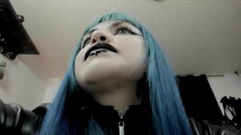 dimmuanddarkness online show from March 22, 10:25 pm