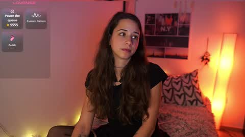 Dina online show from February 27, 3:37 pm