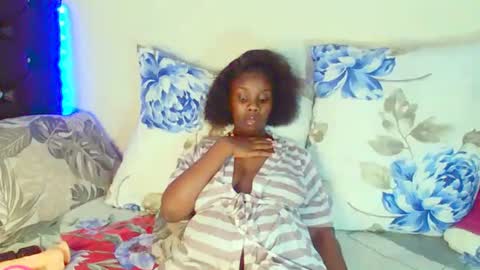 Snapshot of dinnydakrazx chatting on September 18, 7:07 pm dinnydakrazx online show from September 18, 7:07 pm