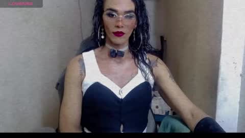 diosa_v_ online show from November 3, 7:15 pm