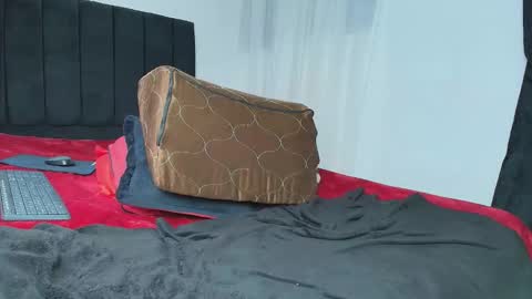 victoria online show from November 24, 12:31 am