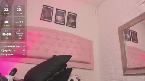 Snapshot of diosaa_golden chatting on February 28, 1:26 am DIOSA online show from February 28, 1:26 am