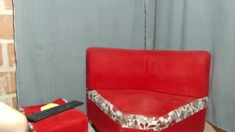 diosadeebano96 online show from December 9, 10:52 pm