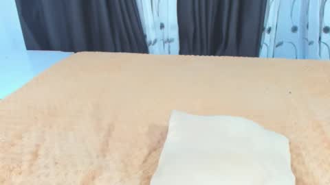 Snapshot of dip_chocolate chatting on March 5, 12:59 am chocolate online show from March 5, 12:59 am