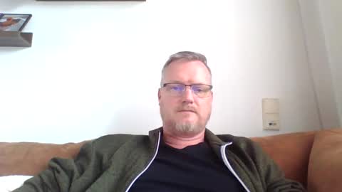 dirkkie1975 online show from May 16, 3:22 pm