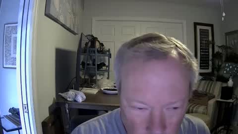 Snapshot of dirkpitt223 chatting on January 7, 2:41 pm DirtkPitt Fun guy working online show from January 7, 2:41 pm