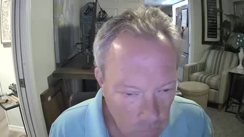 Snapshot of dirkpitt223 chatting on March 4, 1:12 am DirtkPitt Fun guy working online show from March 4, 1:12 am