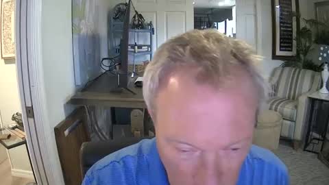 Snapshot of dirkpitt223 chatting on March 5, 9:15 pm DirtkPitt Fun guy working online show from March 5, 9:15 pm