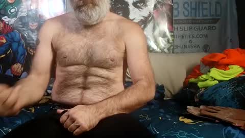 dirtmcgirt82 online show from January 7, 6:35 pm