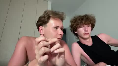 Tom and James online show from June 22, 6:04 pm