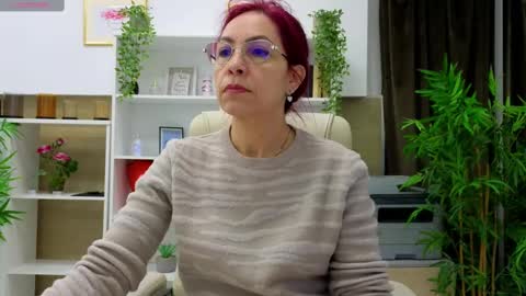 dirty_mature online show from February 27, 6:02 am