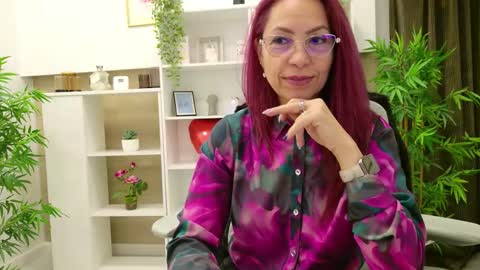 dirty_mature online show from October 17, 6:06 am