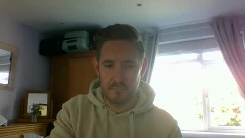 Exhibitionist Ben online show from September 22, 10:30 am