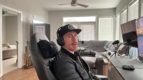 JustinDulgeXXX online show from March 7, 7:27 pm