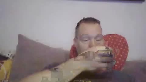 Snapshot of disney0988 chatting on January 15, 4:47 am disney0988 online show from January 15, 4:47 am