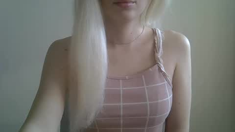 DitaMilton online show from October 7, 11:17 am