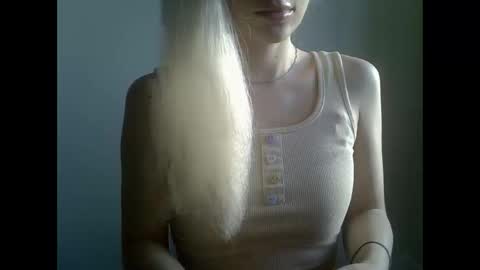 DitaMilton online show from October 11, 1:27 pm