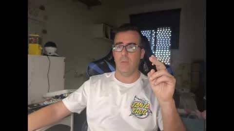 ditos_c online show from October 18, 10:08 am