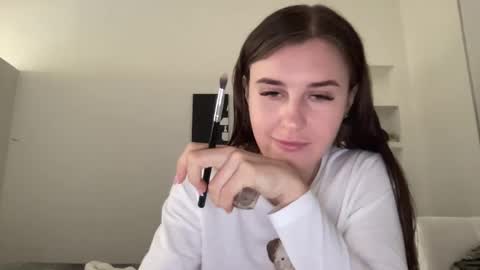 Snapshot of divine_beauty_girl chatting on March 7, 11:40 am Valerie online show from March 7, 11:40 am