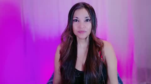 Snapshot of divinelynn chatting on February 1, 12:15 pm DivineLynn online show from February 1, 12:15 pm