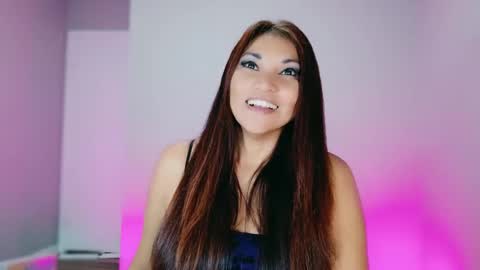 Snapshot of divinelynn chatting on September 15, 5:36 pm DivineLynn online show from September 15, 5:36 pm
