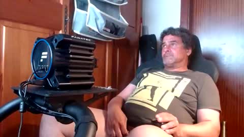 divitimido online show from October 28, 12:33 am