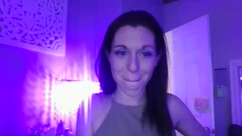 Snapshot of dixieglam chatting on March 3, 4:36 pm dixieglam online show from March 3, 4:36 pm