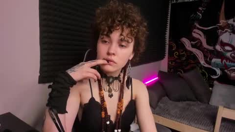 Snapshot of dizer_clop chatting on March 11, 3:34 pm Dizer online show from March 11, 3:34 pm