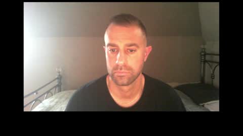 djay15013 online show from April 11, 4:22 pm