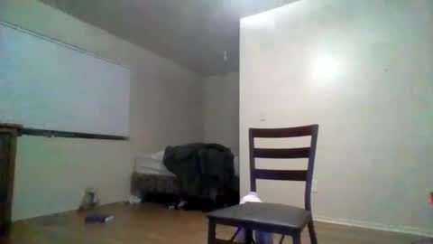 djbignuttsbrownass24 online show from January 20, 3:15 am